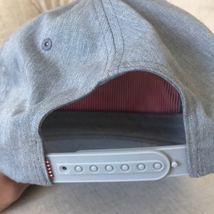 Herschel Supply Company Accessories - Herschel snap back hat Herschel Supply Company Accessories - Herschel snap back hat